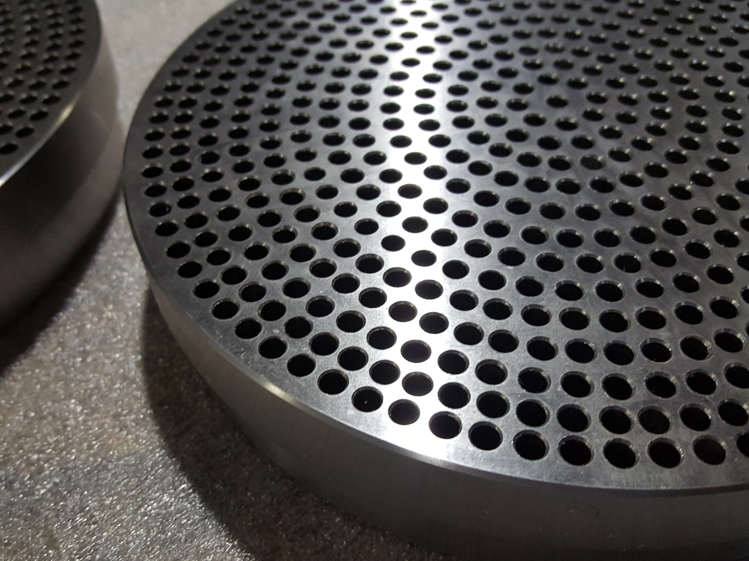 Round Breaker Plate for Plastic Extruder out of 15-5PH Stainless