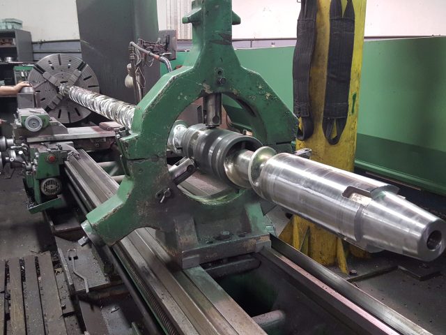 Extruder Screw Modification on the Poreba Engine Lathe